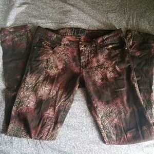 Size 9 Tripp pants ☠️